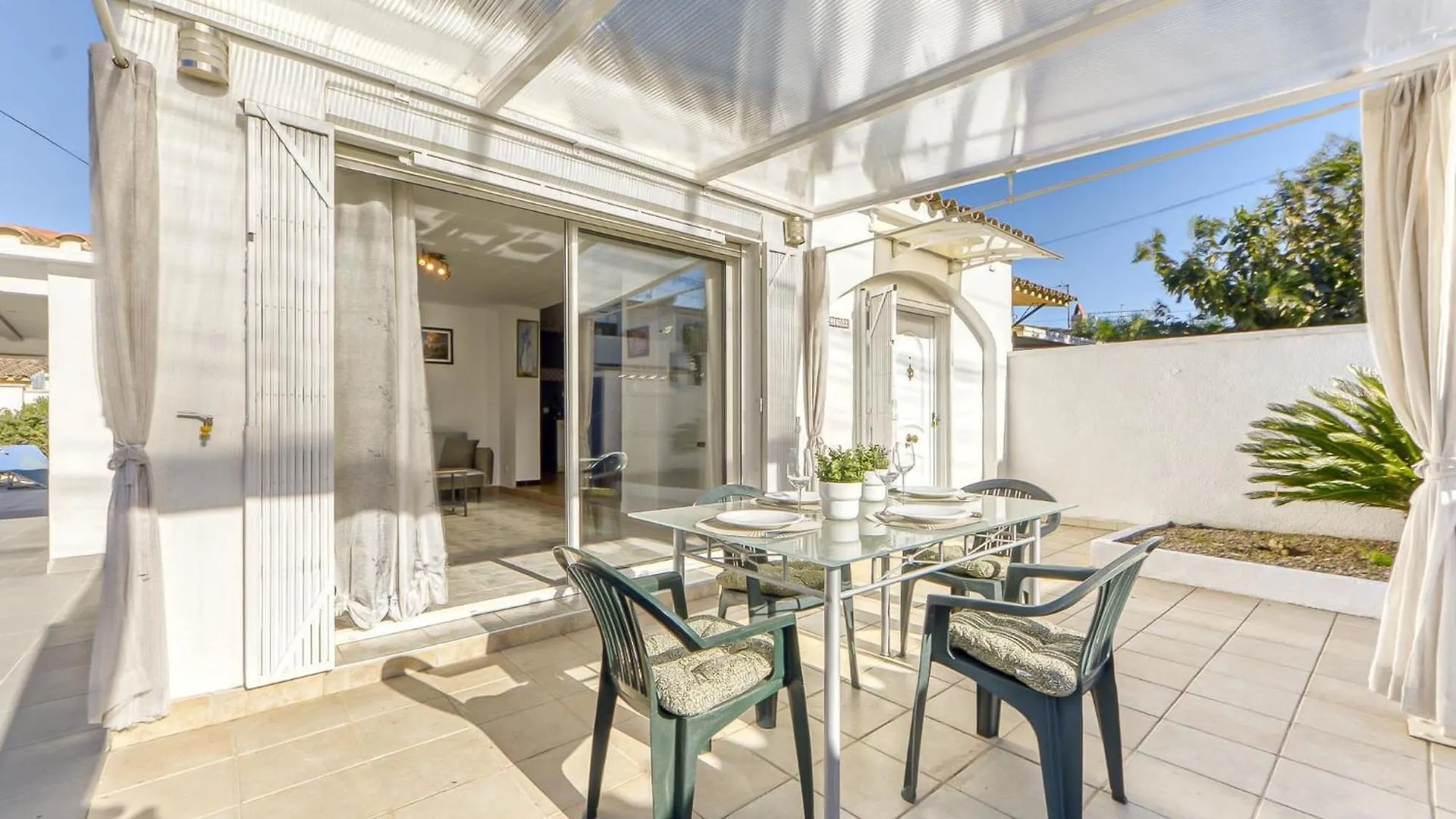 Holiday Home Petitbon By Interhome Empuriabrava